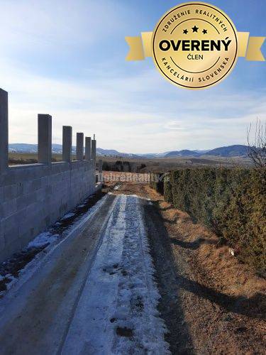 PREDAJ: Pozemok na brehu Osikovského potoka, 1098 m2, Brezno - Rohozná