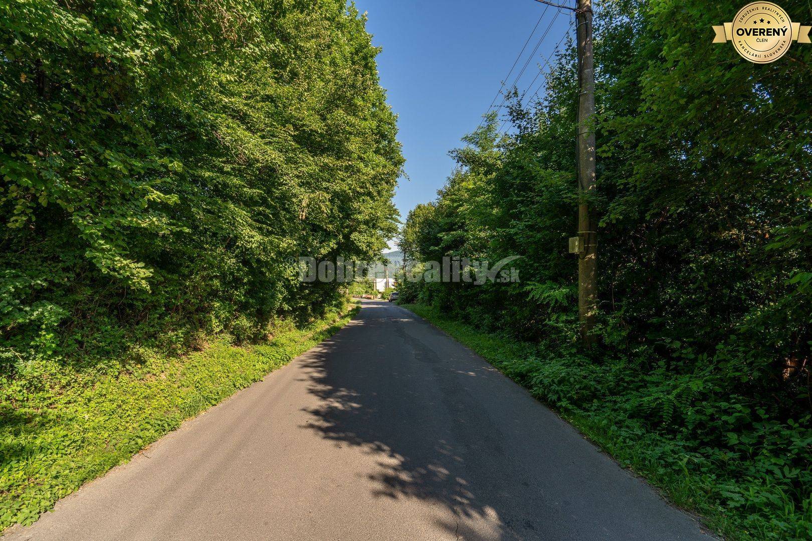 PREDAJ: Pozemok pre výstavbu rodinného domu, 820 m2, Nová Baňa - Vinič