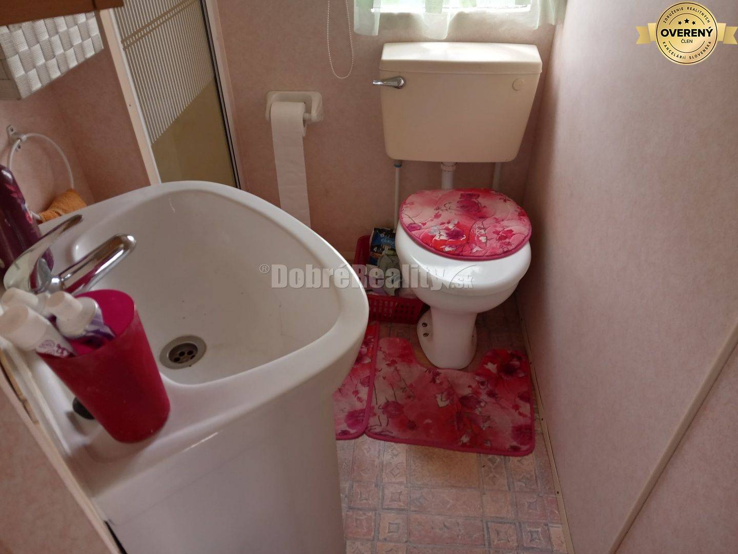 Parádny pozemok s mobilným domom na predaj