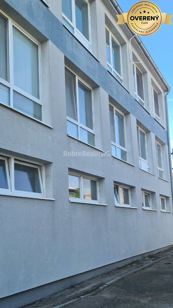 Dobré reality - kancelárie na prenájom 17m2