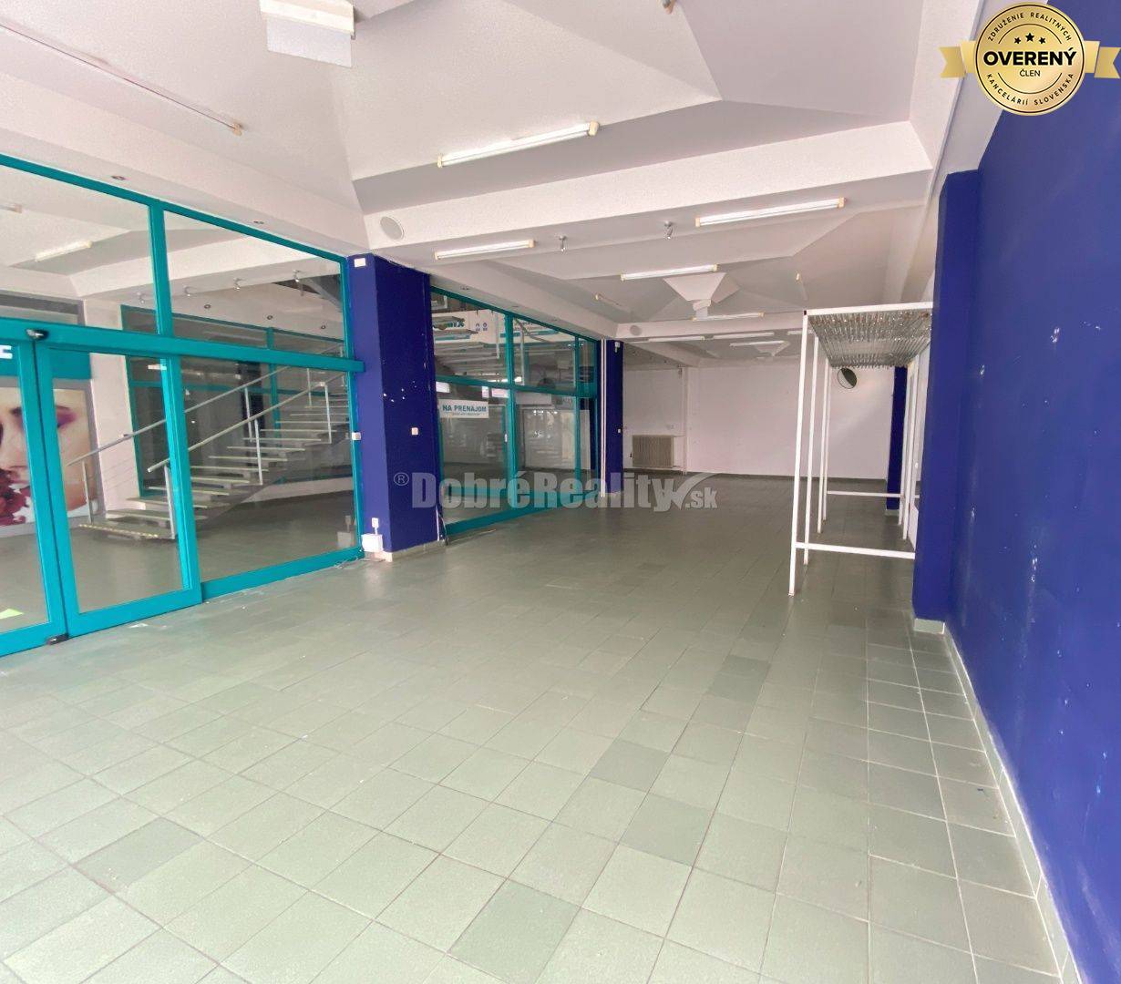 Na predaj veľká komerčná budova v centre Rimavskej Soboty