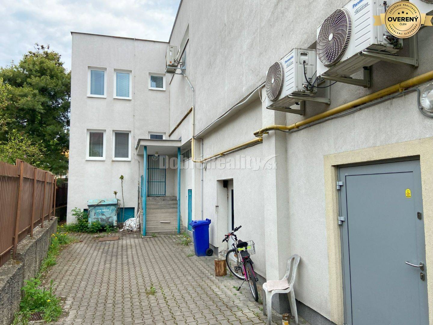 Na predaj veľká komerčná budova v centre Rimavskej Soboty