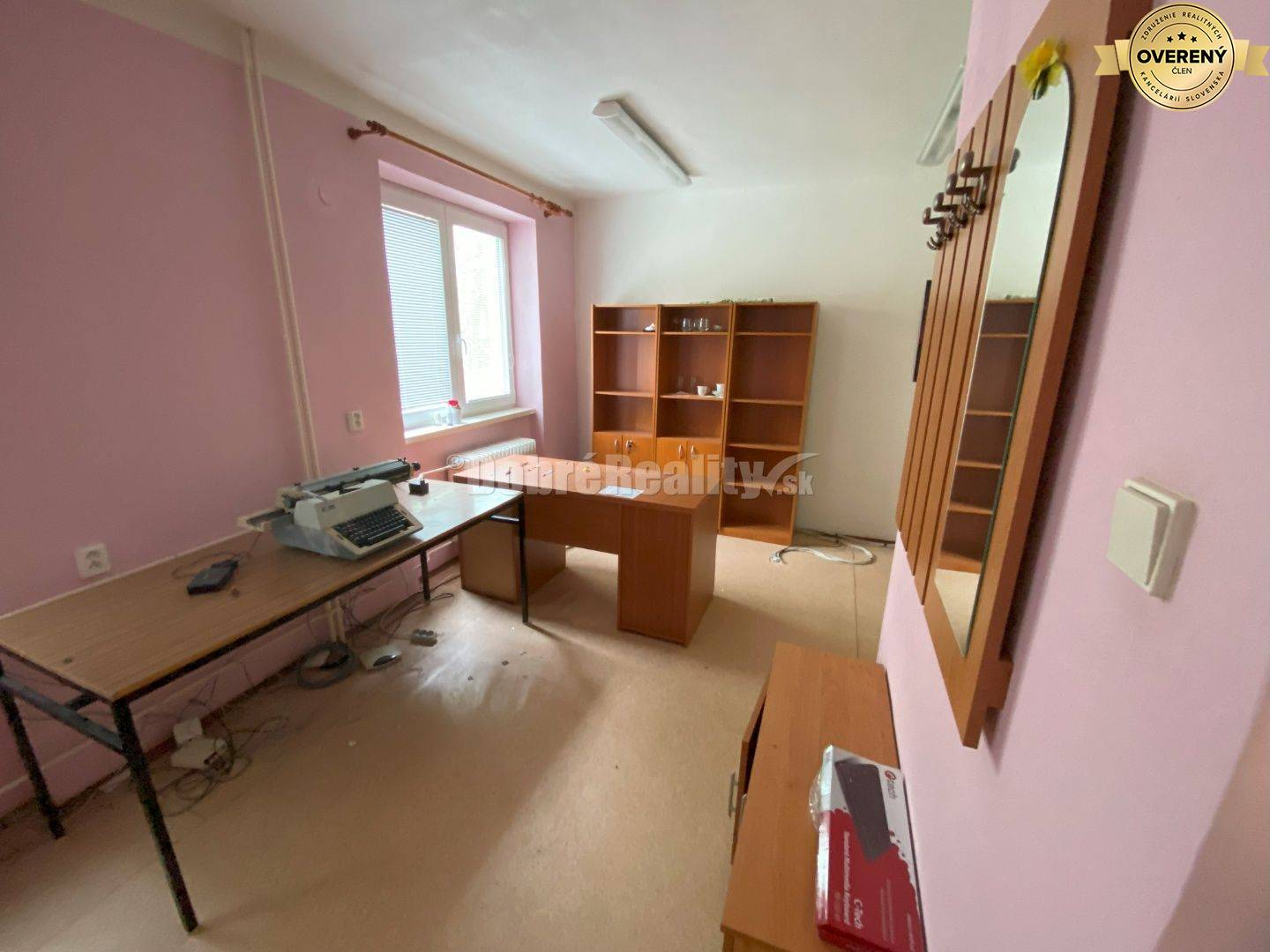 Na predaj veľká komerčná budova v centre Rimavskej Soboty