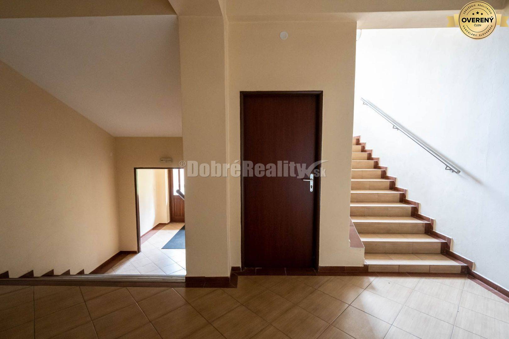 SOKOLOVŇA - PRIESTOR NA PRENÁJOM 21 m2, Brezno