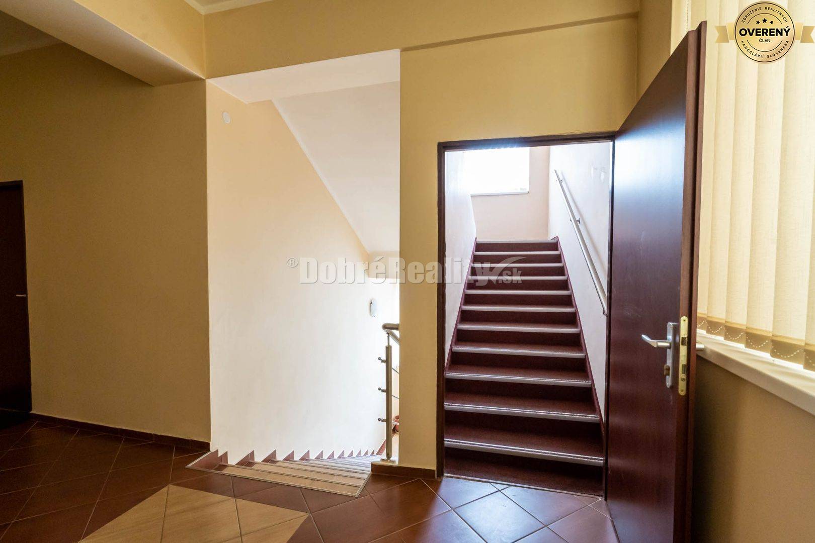 SOKOLOVŇA - PRIESTOR NA PRENÁJOM 21 m2, Brezno