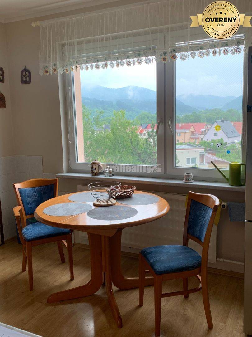 4 - izb. byt s romantickou atmosférou, SNP Považská Bystrica