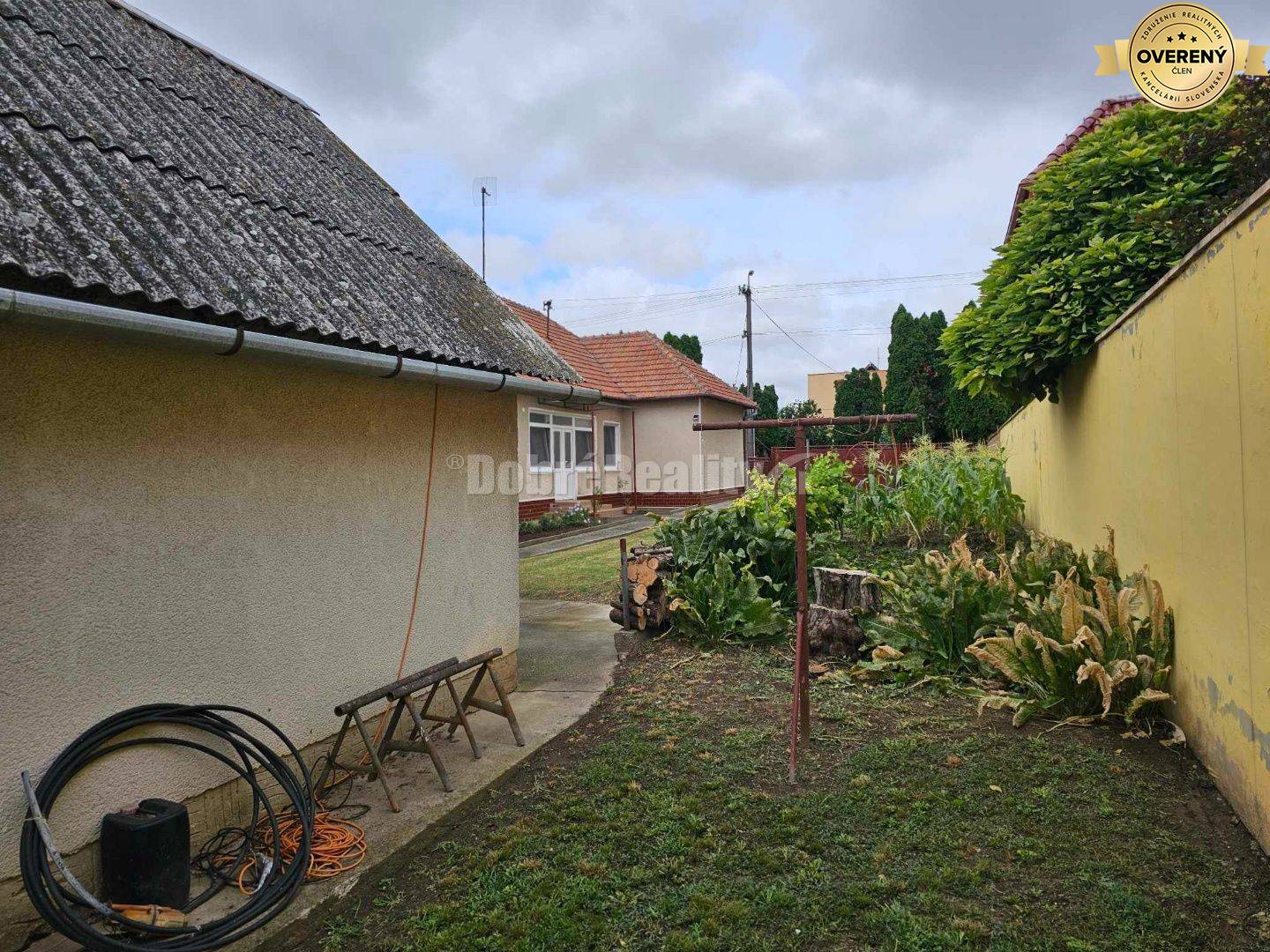 RD v obci RADAVA - PONUKA, ktorá sa neopakuje! 4 km od PODHÁJSKEJ! V