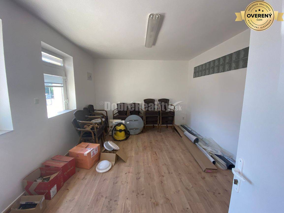 Na prenájom rôzne lukratívne komerčné priestory v multifunkčnom areáli