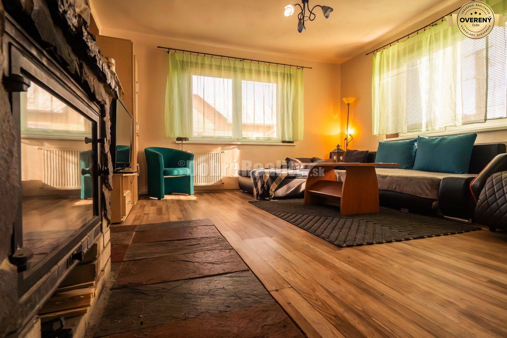 ZNÍŽILI SME PRE VÁS CENU! Veľkometrážny rodinný dom s projektom jeho r