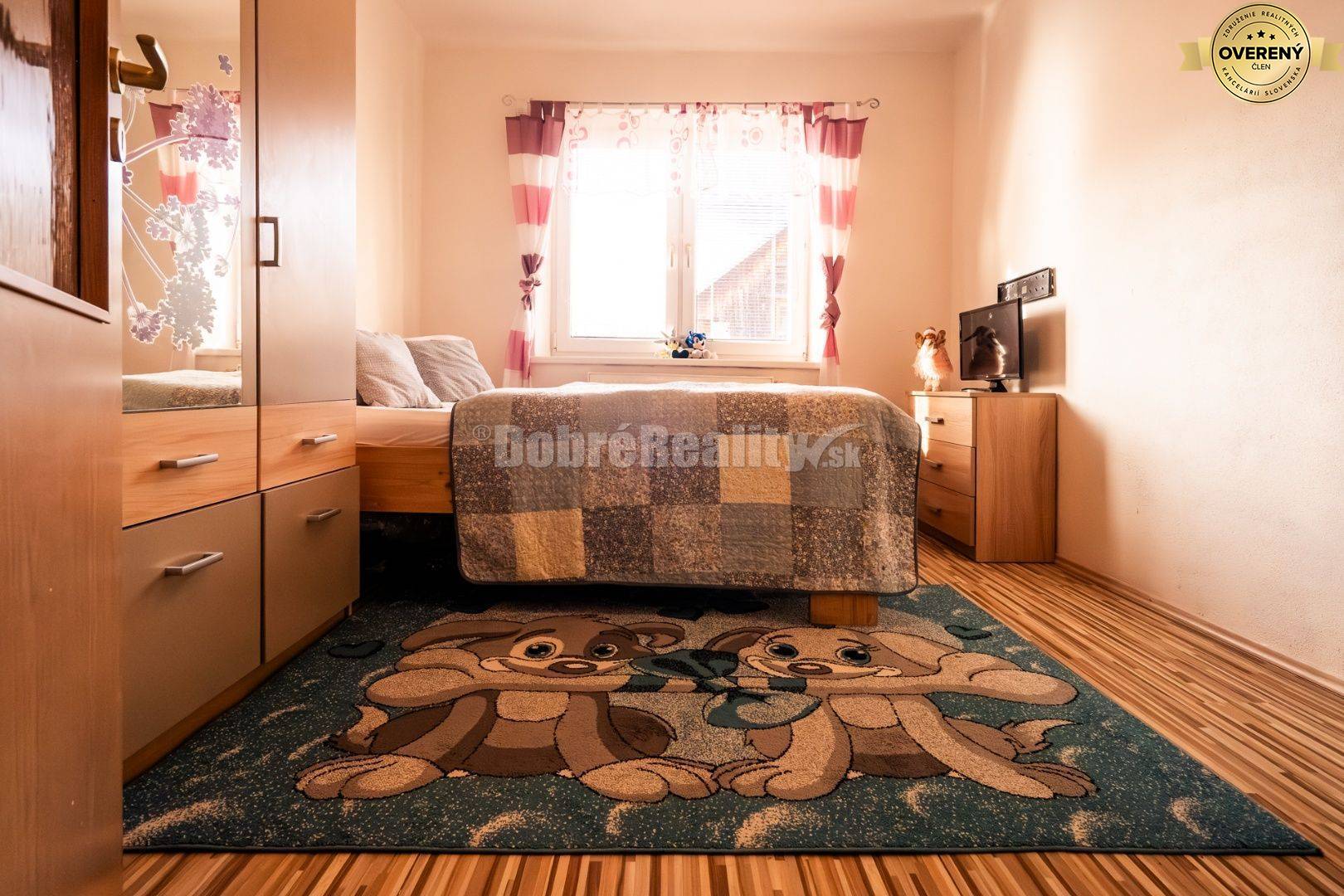 ZNÍŽILI SME PRE VÁS CENU! Veľkometrážny rodinný dom s projektom jeho r