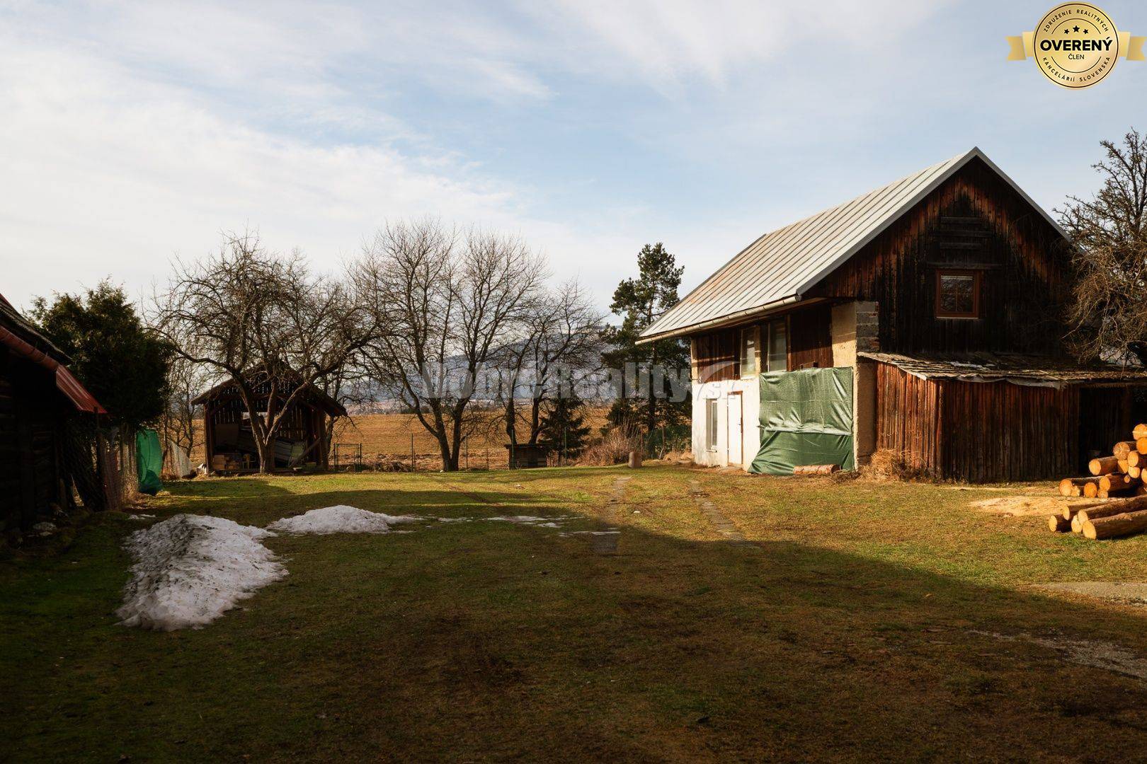 ZNÍŽILI SME PRE VÁS CENU! Veľkometrážny rodinný dom s projektom jeho r