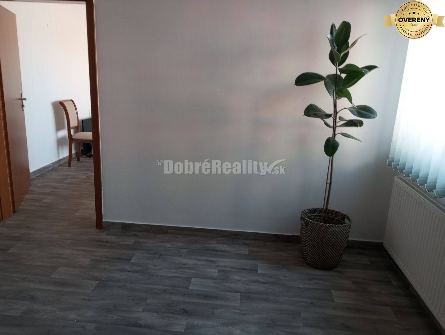 Podnikateľské priestory v srdci Šale na prenájom