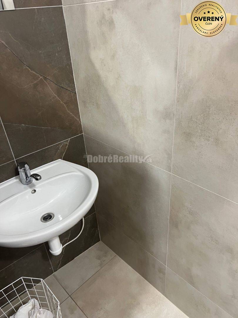 Ponukame na prenájom exkluzívne kancelárske a prevádzkové priestory