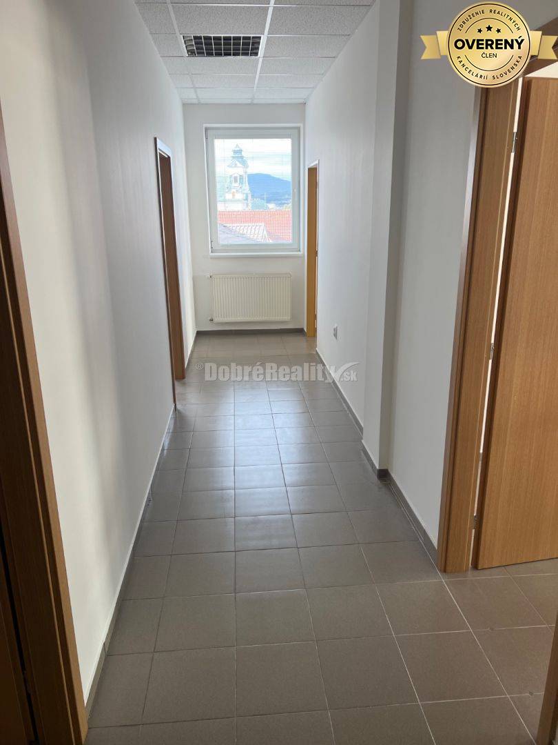 Ponukame na prenájom exkluzívne kancelárske a prevádzkové priestory