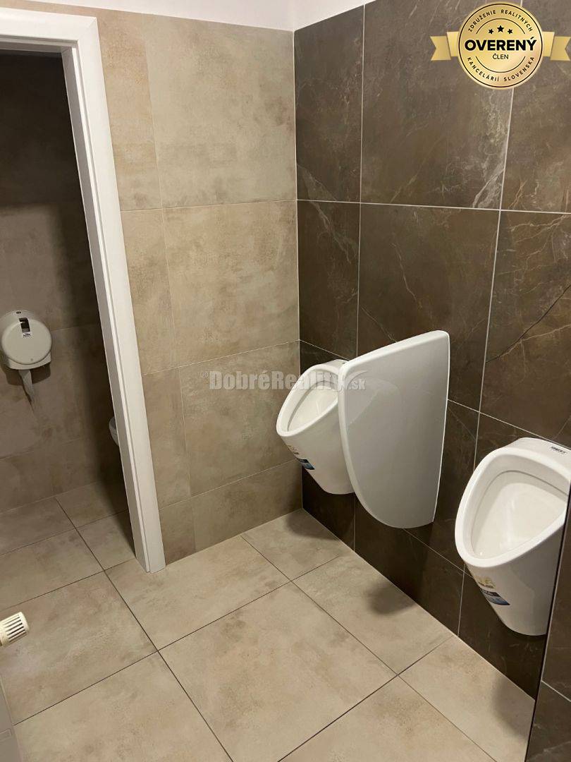 Ponukame na prenájom exkluzívne kancelárske a prevádzkové priestory