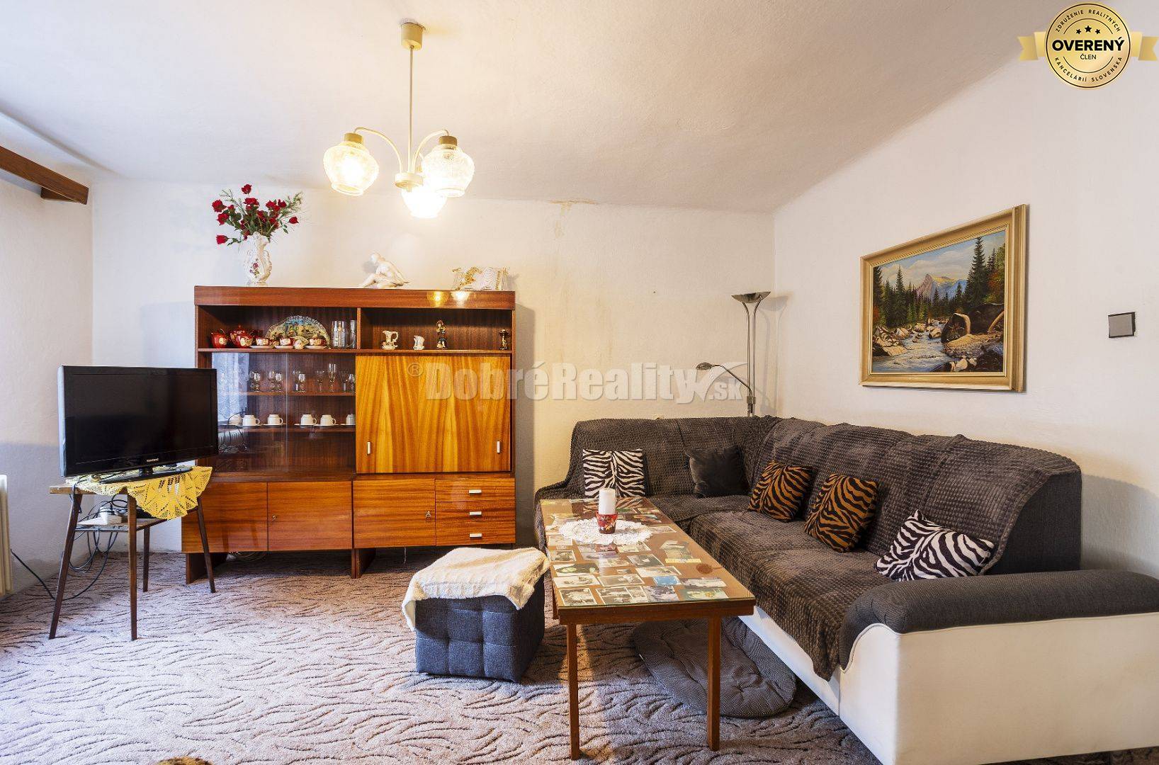 PREDAJ Rodinný dom s veľkým pozemkom a vlastnou studňou, Sklené, okres