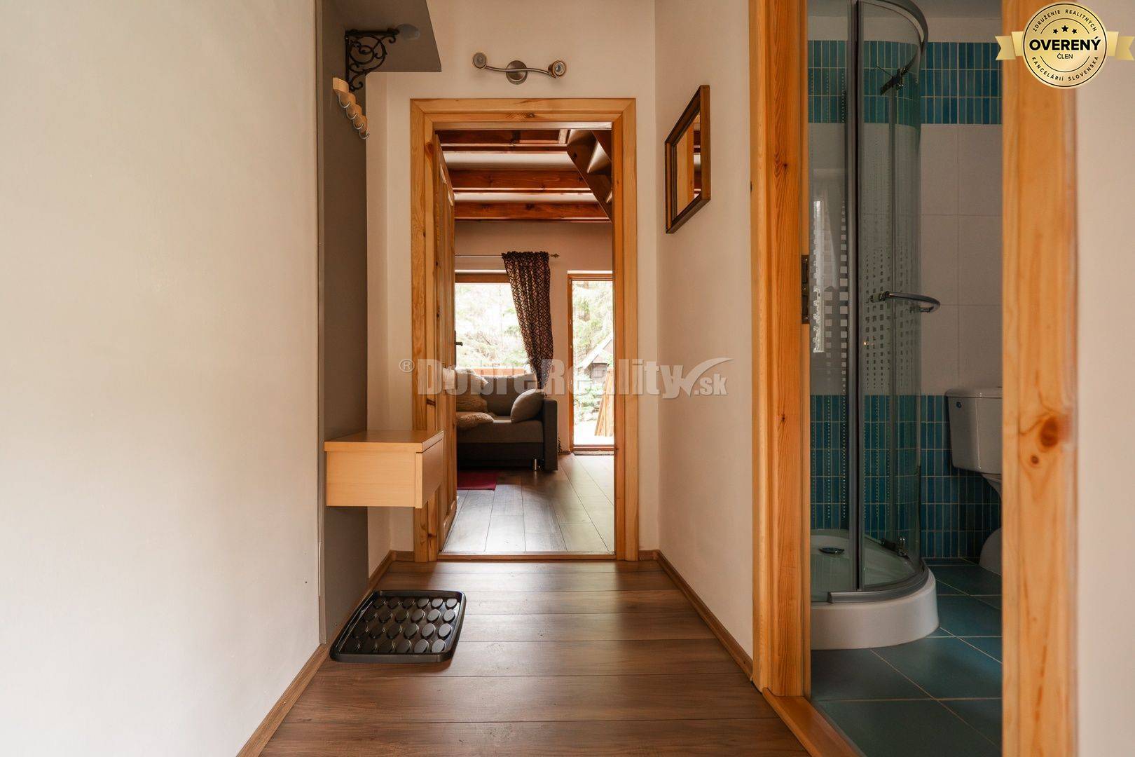 PREDAJ: Chata s terasou v Národnom parku Nízke Tatry, 79 m2, Nemecká -