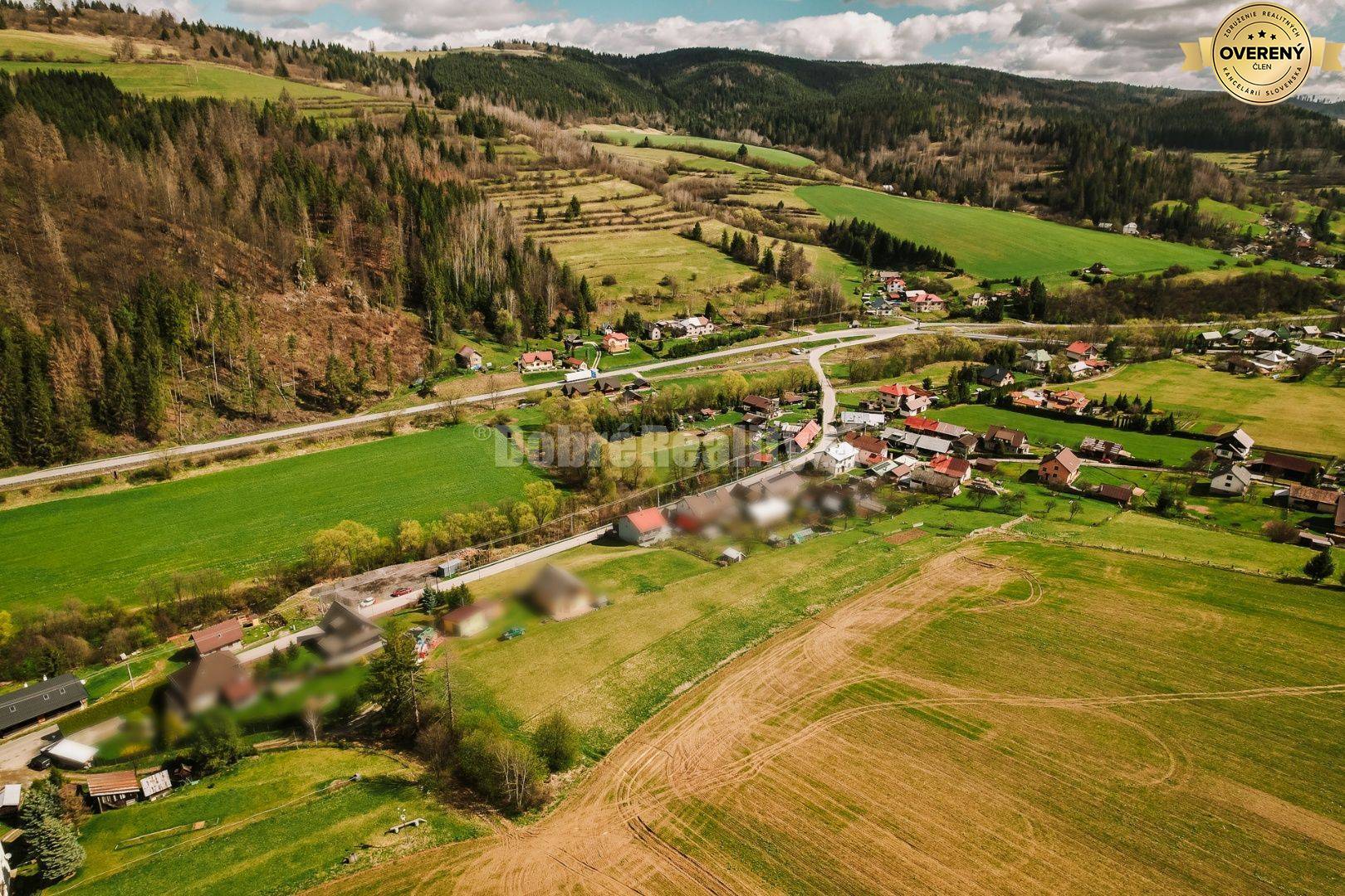 PREDAJ / VÝMENA: Rozľahlý, dobre dostupný pozemok s výhľadmi pod Urban