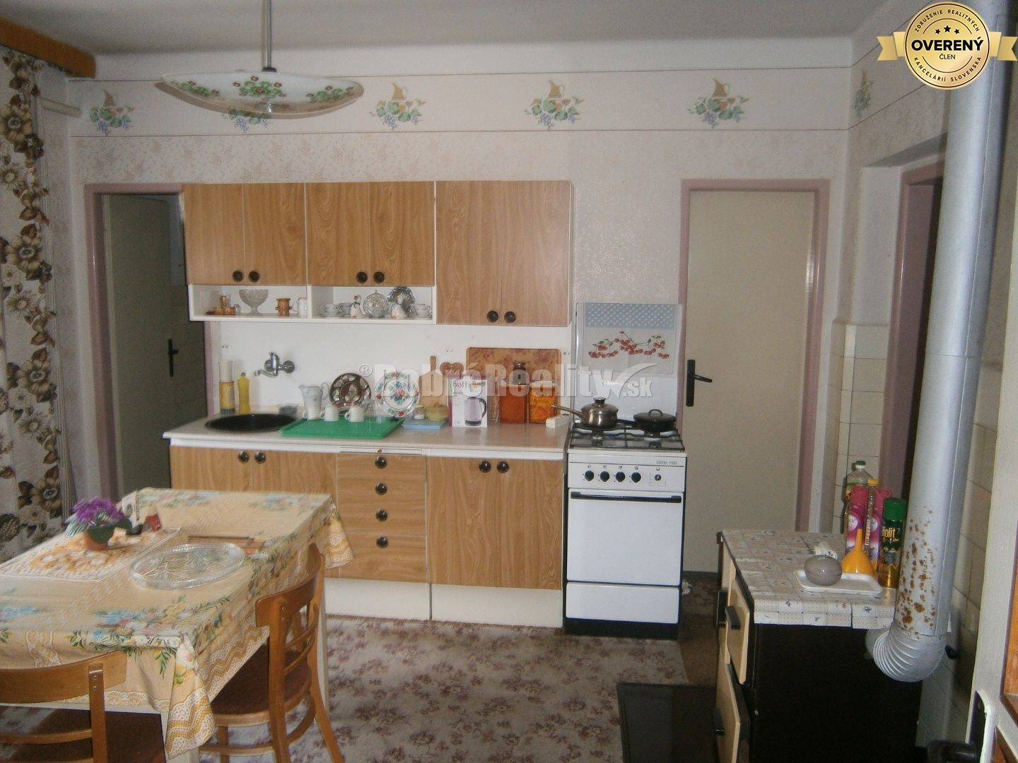 ZVÝHODNENÁ CENA ! V rekreačnej obci Čechy rodinný dom na predaj, vhodn