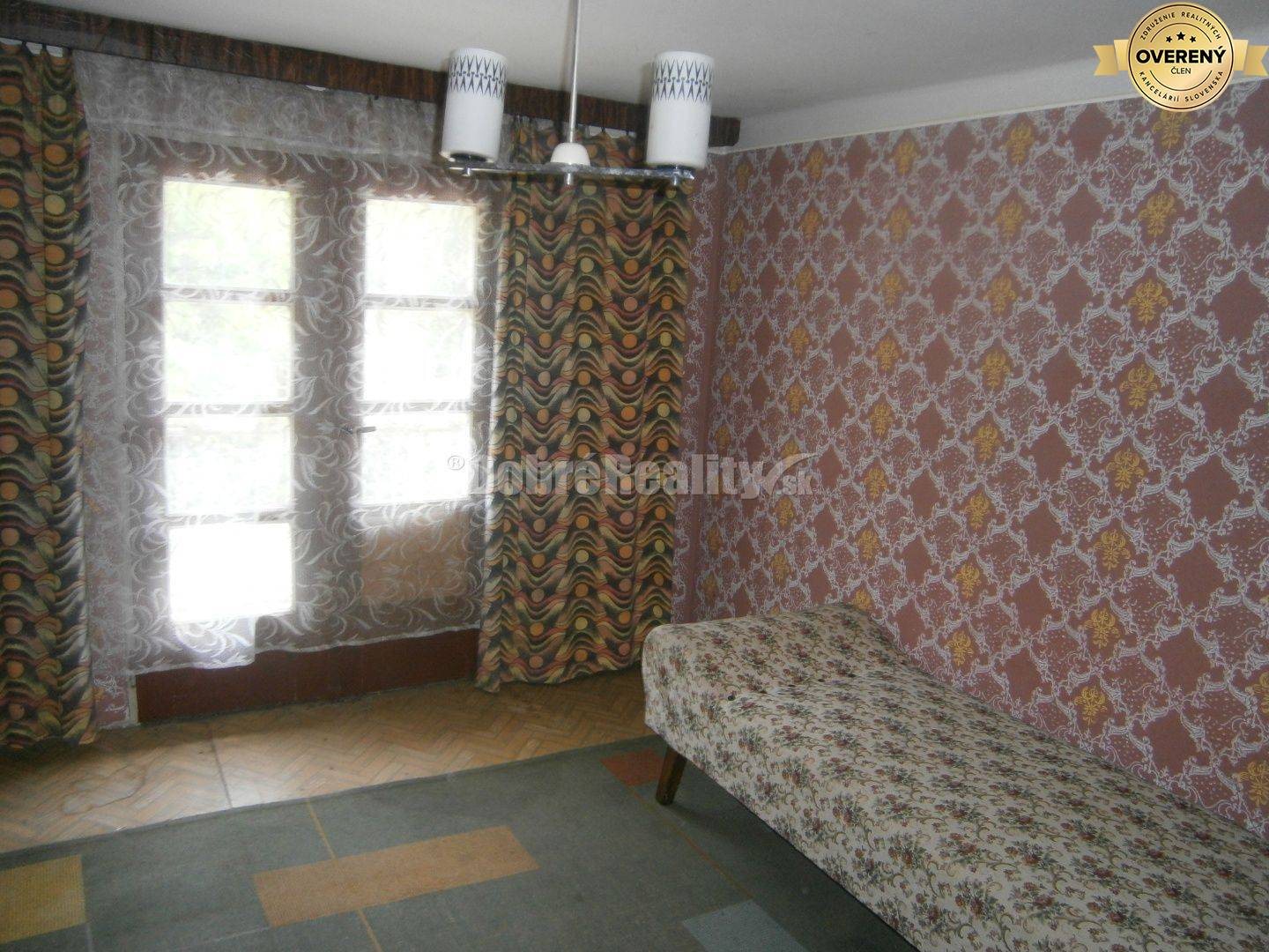 ZVÝHODNENÁ CENA ! V rekreačnej obci Čechy rodinný dom na predaj, vhodn