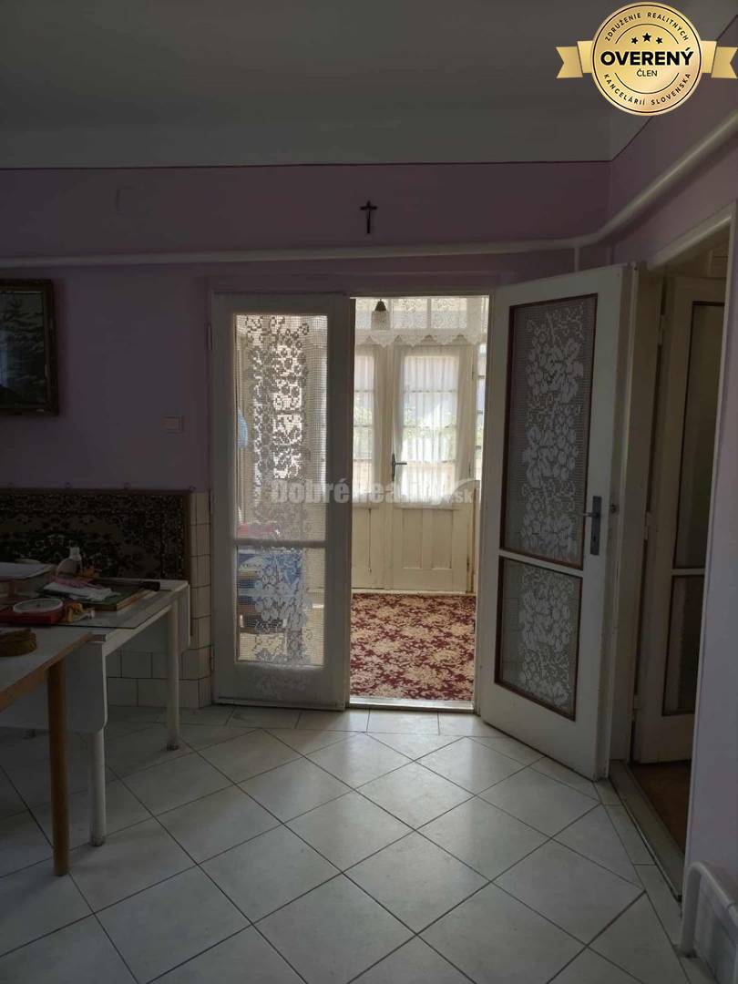 Ponúkame Vám na predaj 3-izb. rodinný dom vo Dvoroch nad Žitavou len 8