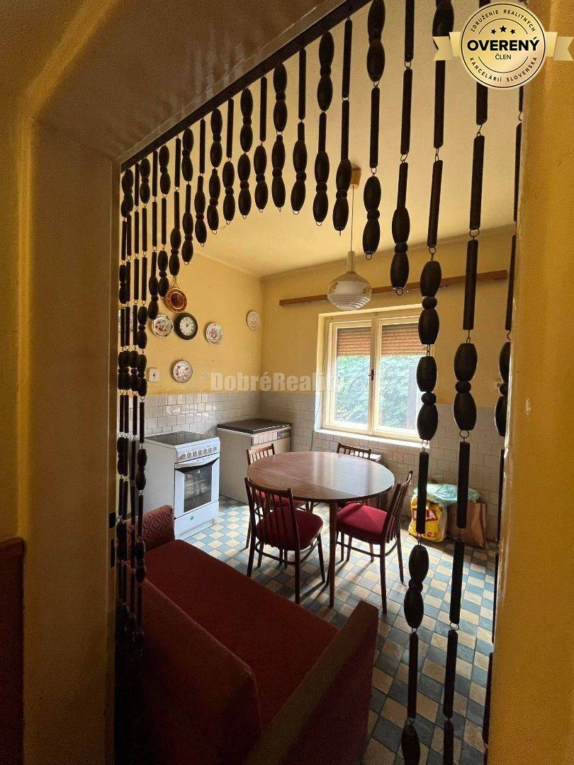 Ponúkame Vám na predaj útulný 4-izb. rodinný dom v obci Gbelce.