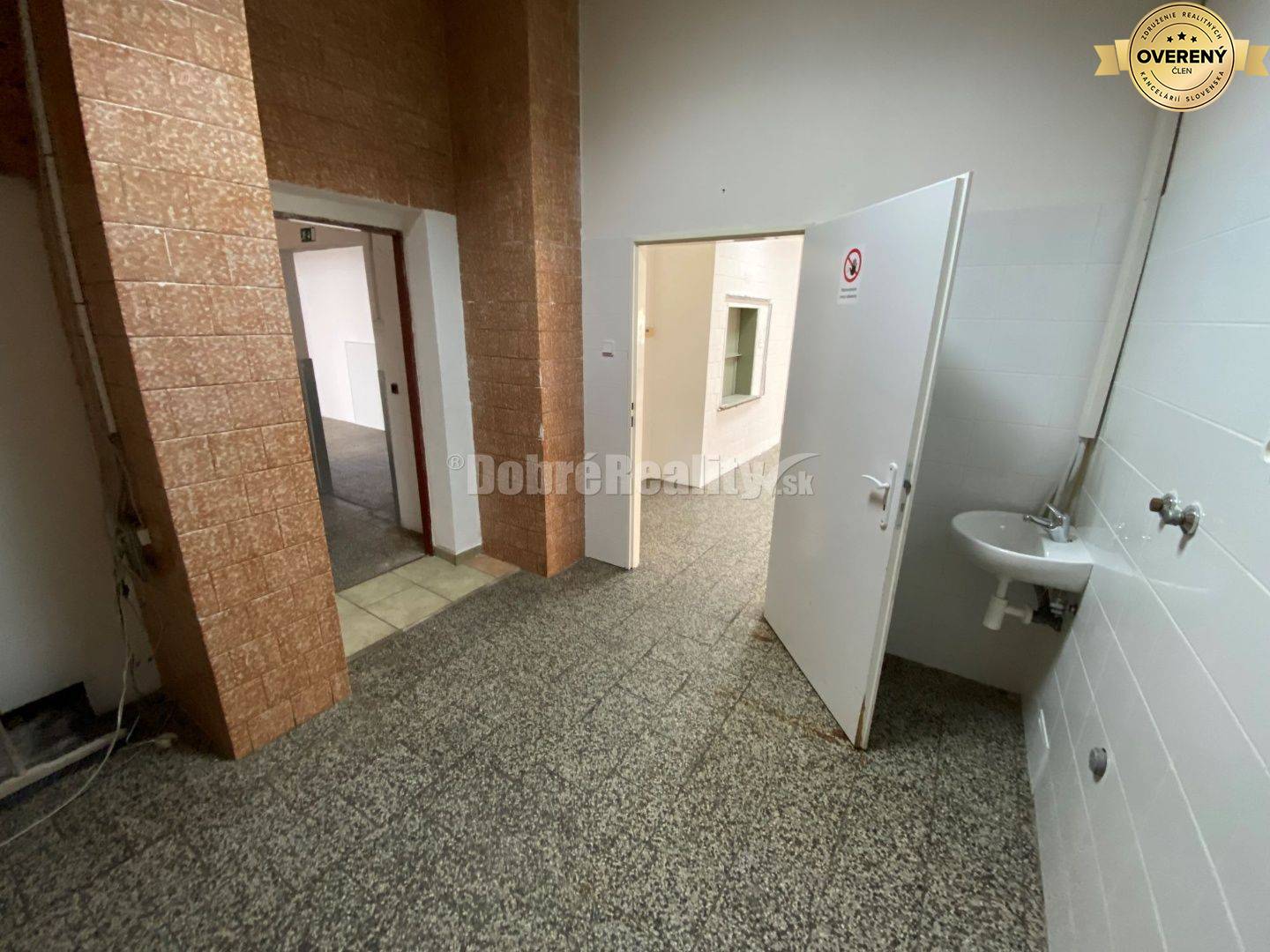 Veľké obchodno-komerčné priestory na prenájom vo frekventovanej časti