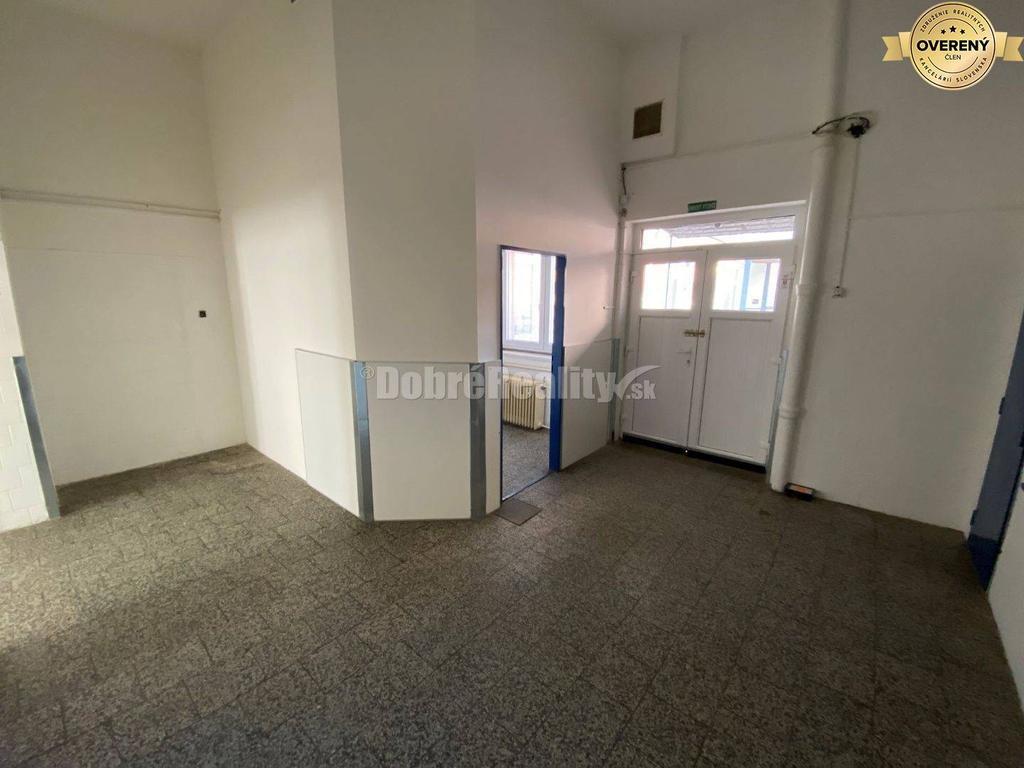 Veľké obchodno-komerčné priestory na prenájom vo frekventovanej časti