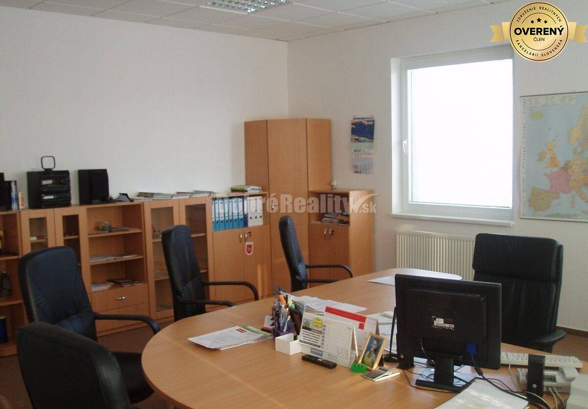 Ponúkame na predaj komerčnú nehnuteľnosť v priemyselnom parku Martin-S