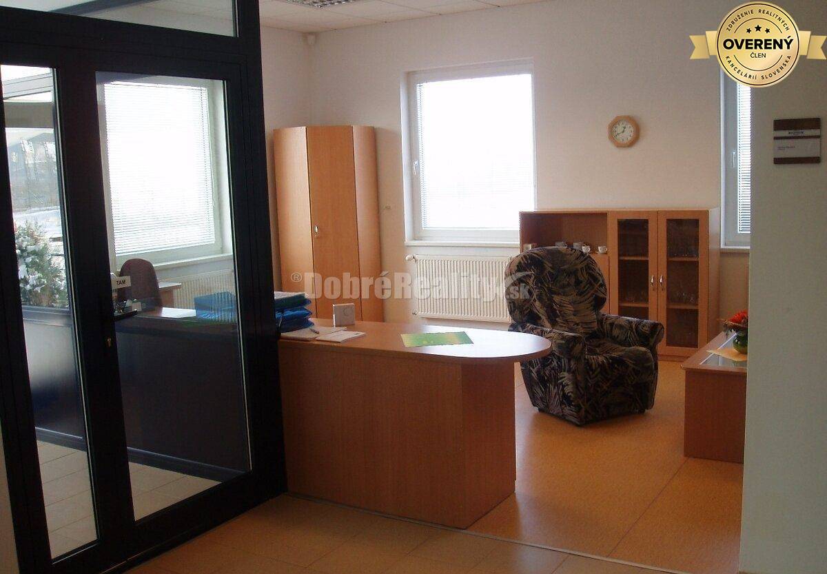 Ponúkame na predaj komerčnú nehnuteľnosť v priemyselnom parku Martin-S