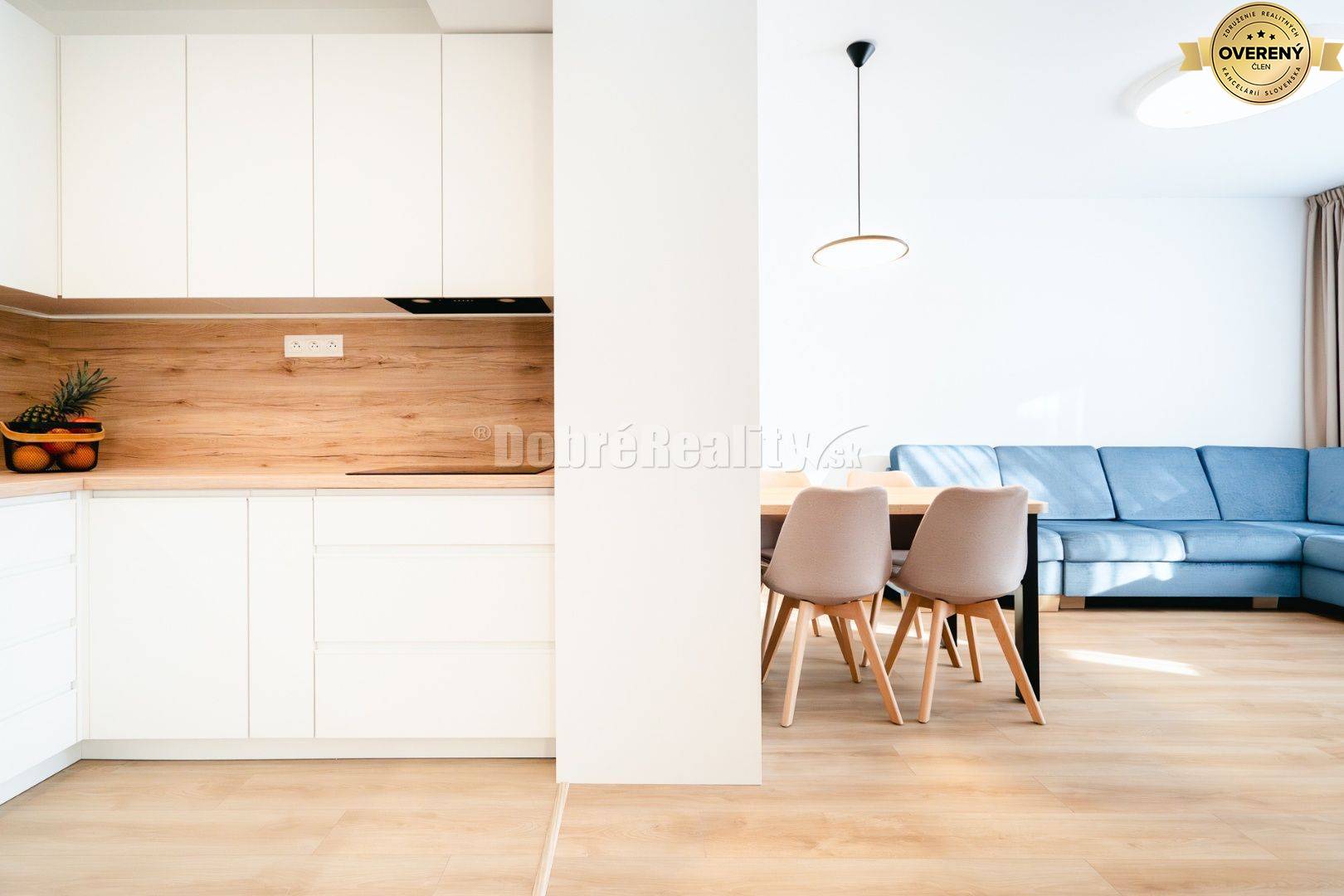 PREDAJ: Nadštandardný, zariadený 4 izbový byt v exkluzívnej rezidencii