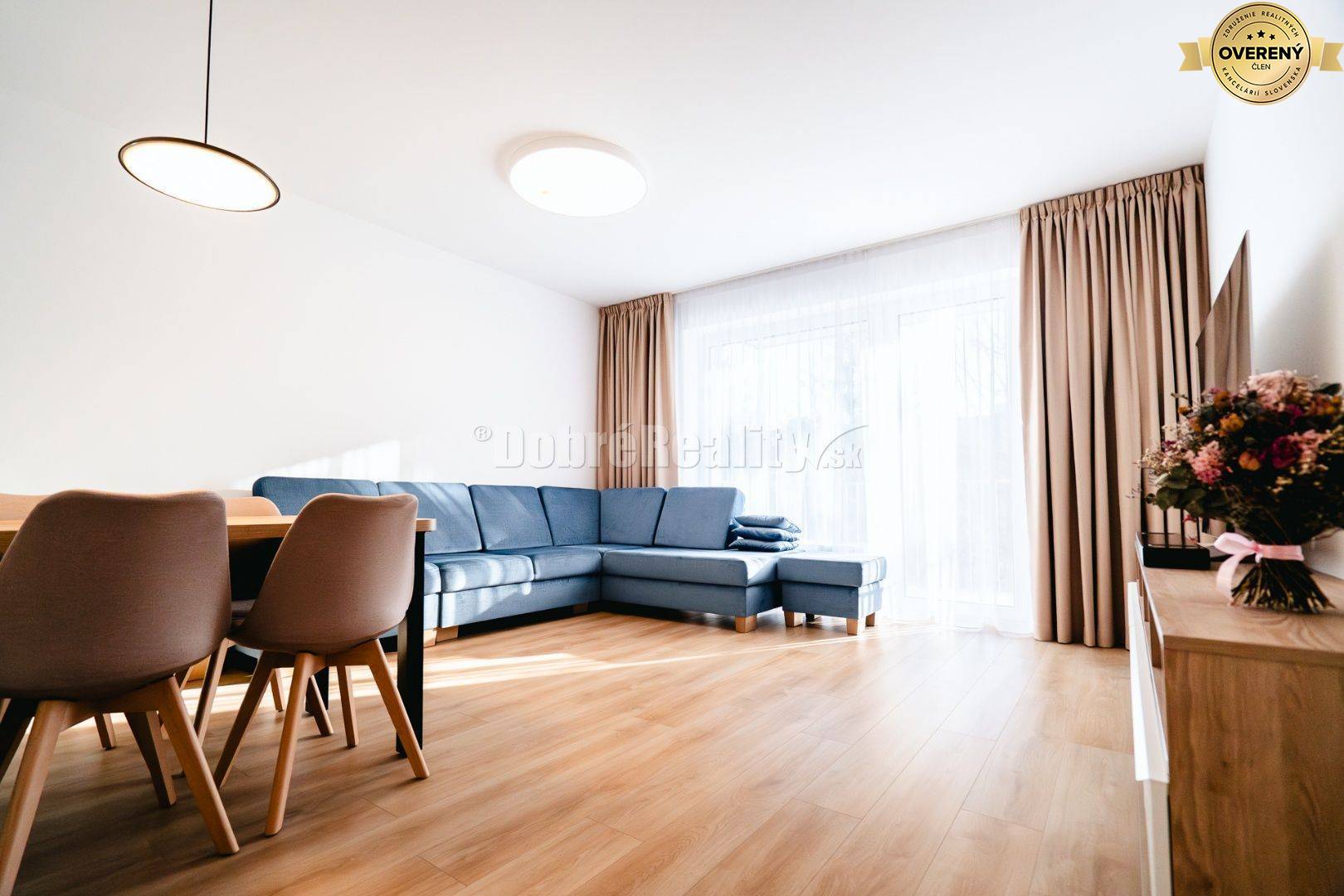 PREDAJ: Nadštandardný, zariadený 4 izbový byt v exkluzívnej rezidencii