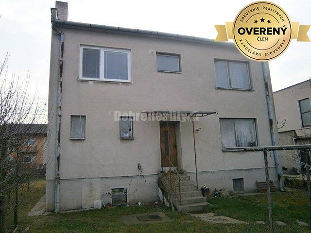 Dobré reality ponúkajú Rodinný dom v centre mesta Hurbanovo na predaj