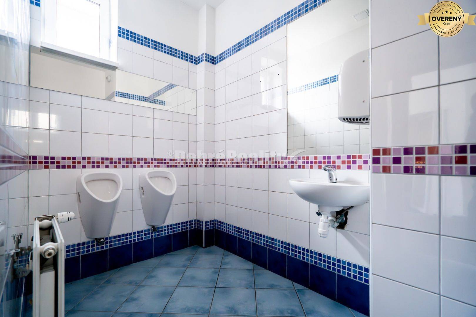 PRENÁJOM: Atraktívny prevádzkový priestor so samostatným vstupom, 262