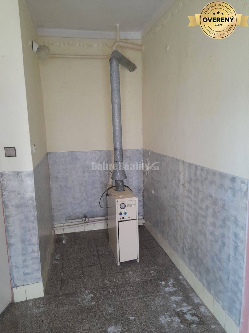 Rodinný dvojdom Zemné