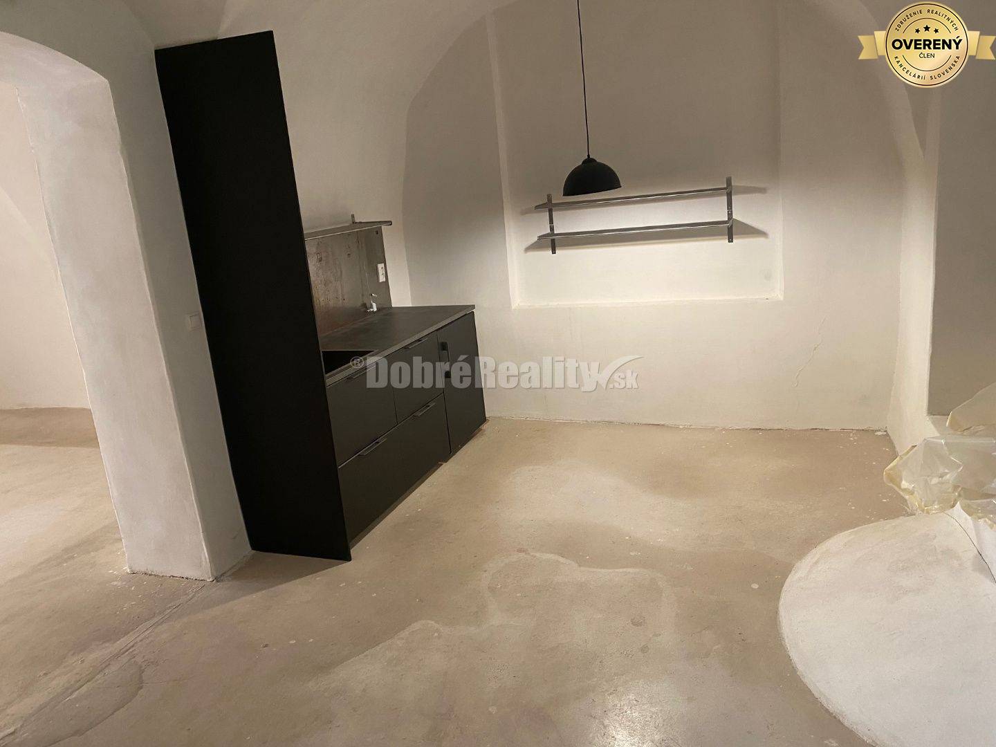 Na prenájom obchodný priestor v historickom centre mesta Banská Štiavn