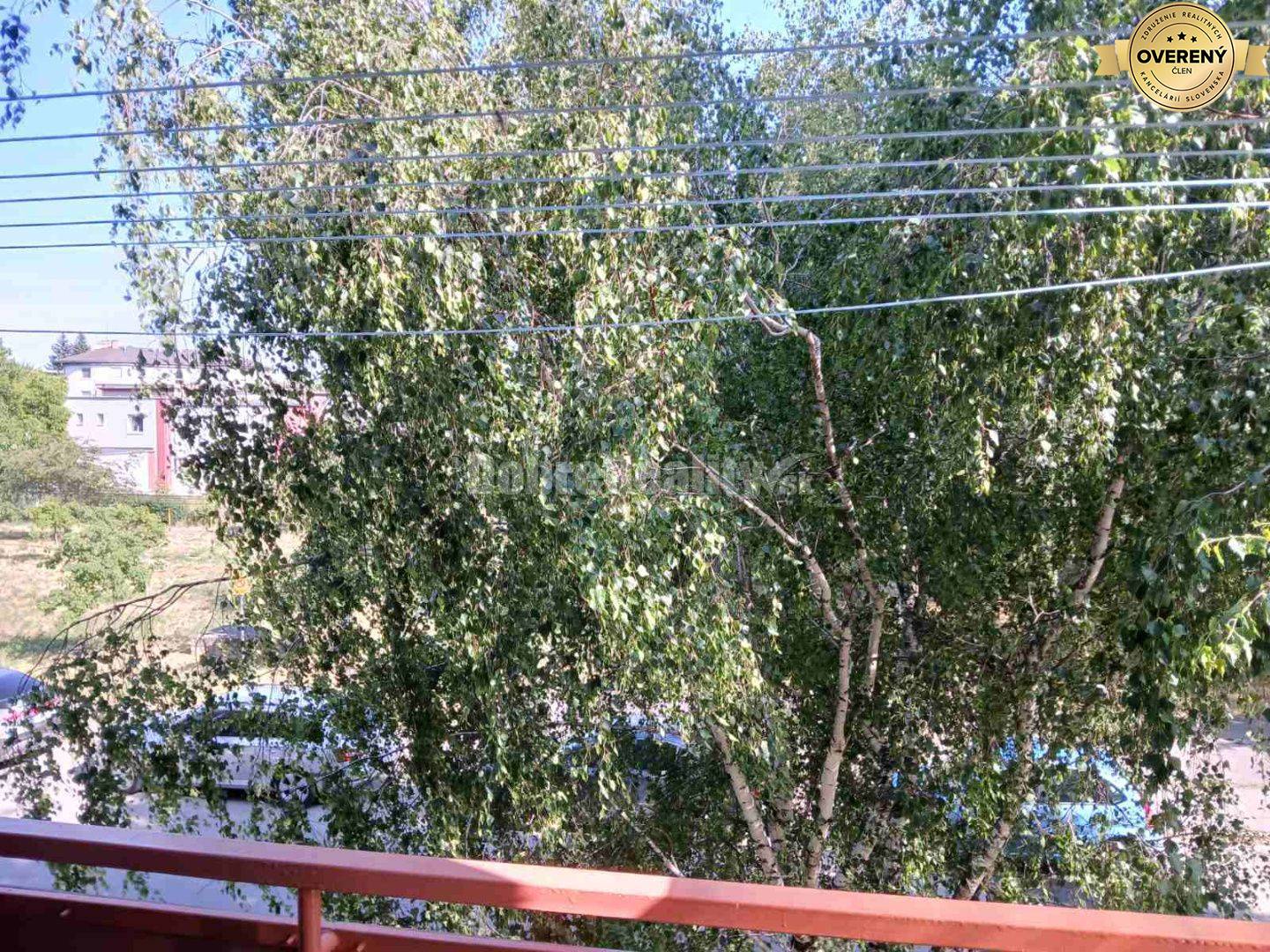 DOBRÉ REALITY - 3-izbový byt s balkónom – Levice, ul. M. R. Štefánika