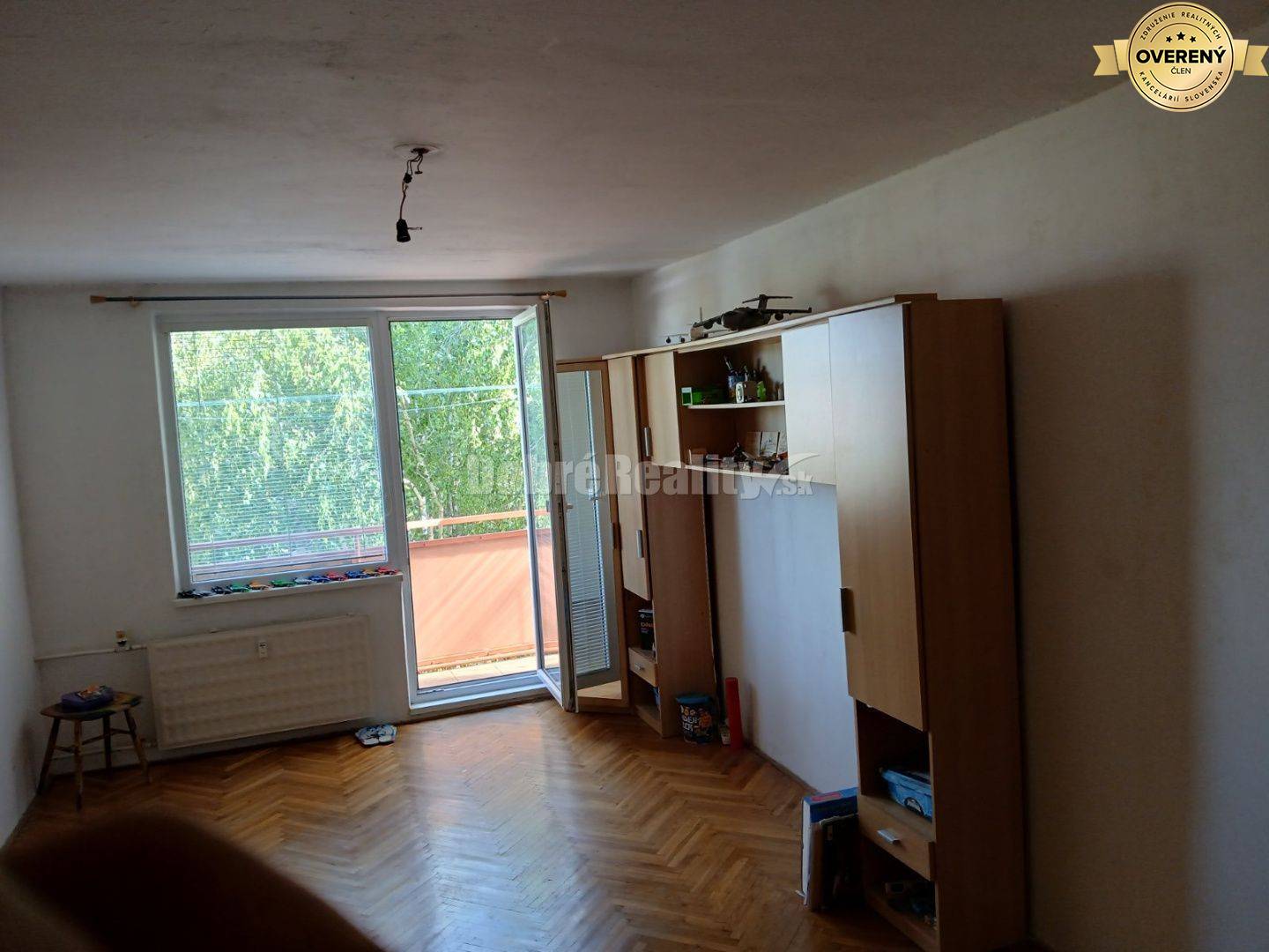 DOBRÉ REALITY - 3-izbový byt s balkónom – Levice, ul. M. R. Štefánika