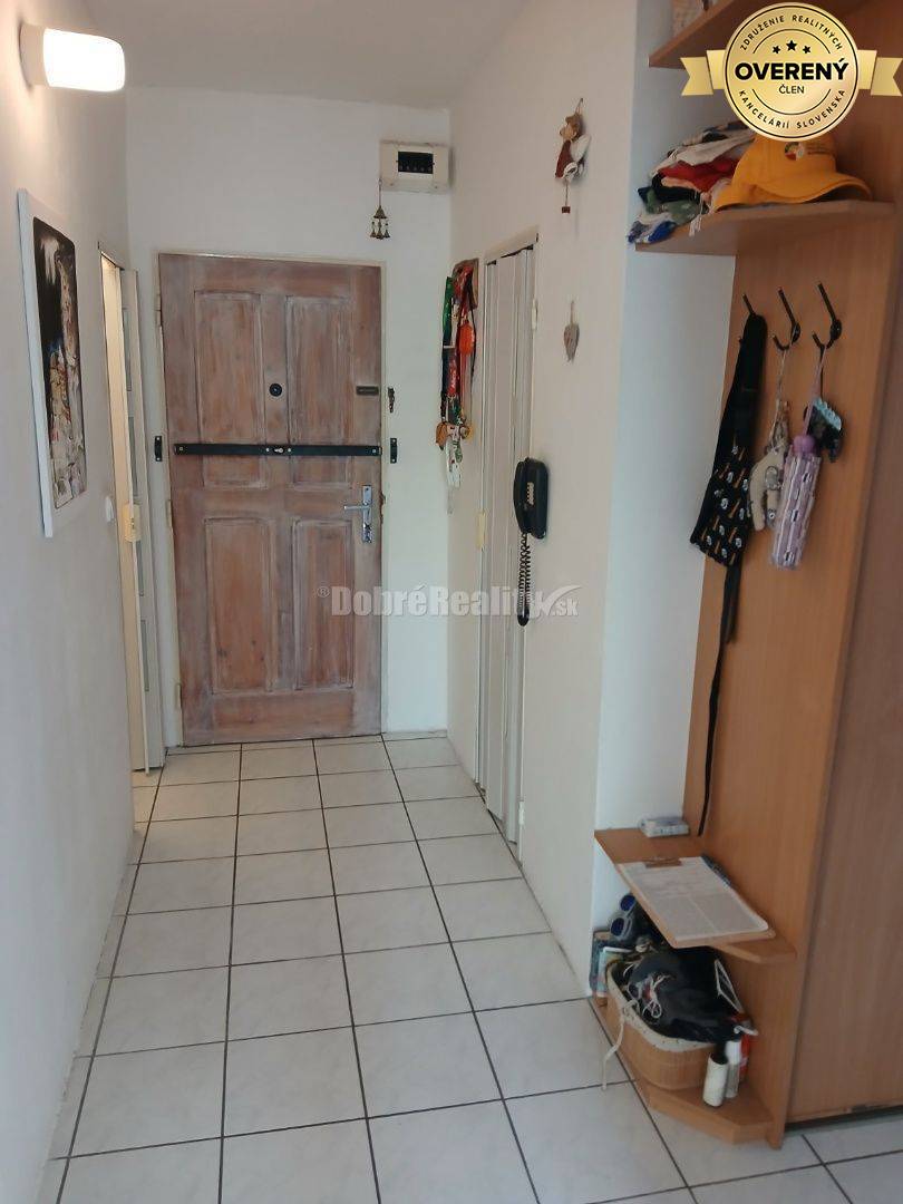 DOBRÉ REALITY - 3-izbový byt s balkónom – Levice, ul. M. R. Štefánika