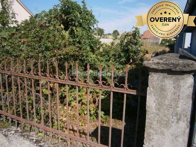 REZERVOVANÝ! Stavebný pozemok v meste Nové Zámky na predaj !