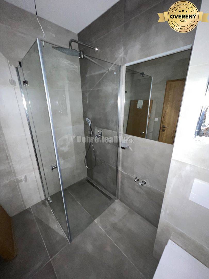 Ponukame na predaj nádherný 2 izbovy byt v novostavbe RIVERSIDE.