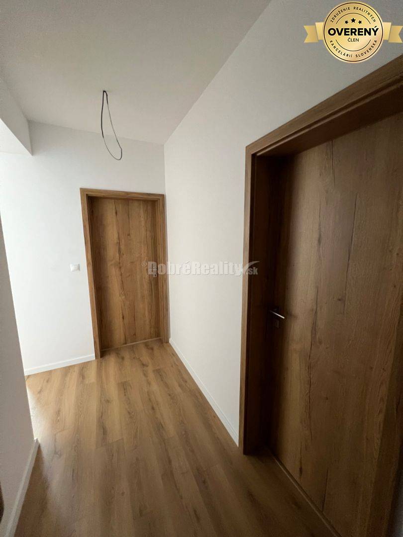 Ponukame na predaj nádherný 2 izbovy byt v novostavbe RIVERSIDE.