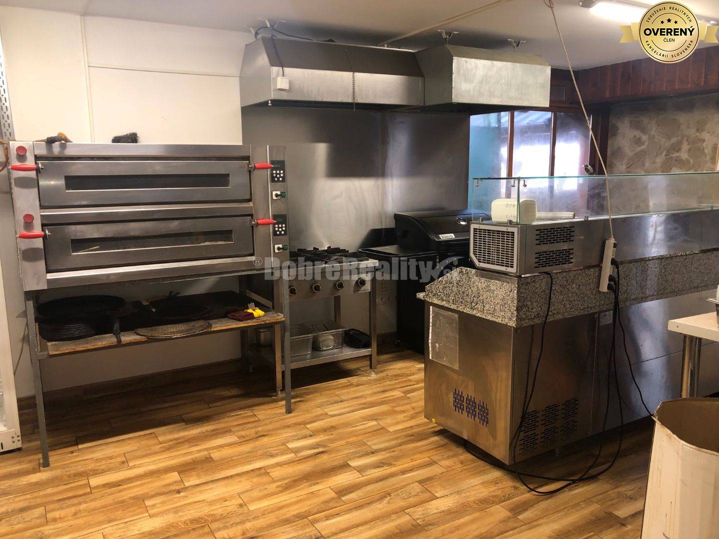 DOBRÉ REALITY - Reštaurácia Villa Negra Dvory nad Žitavou