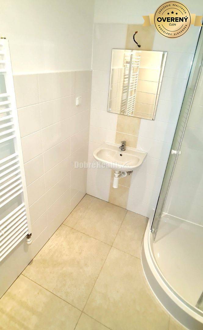 Dobré reality- na prenájom ako celok/3x klimatizované miestnosti, spol