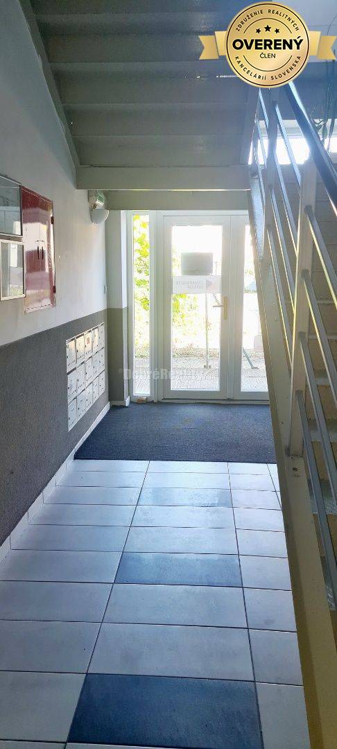 Dobré reality- na prenájom ako celok/3x klimatizované miestnosti, spol