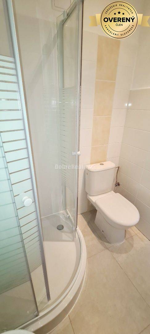 Dobré reality- na prenájom ako celok/3x klimatizované miestnosti, spol