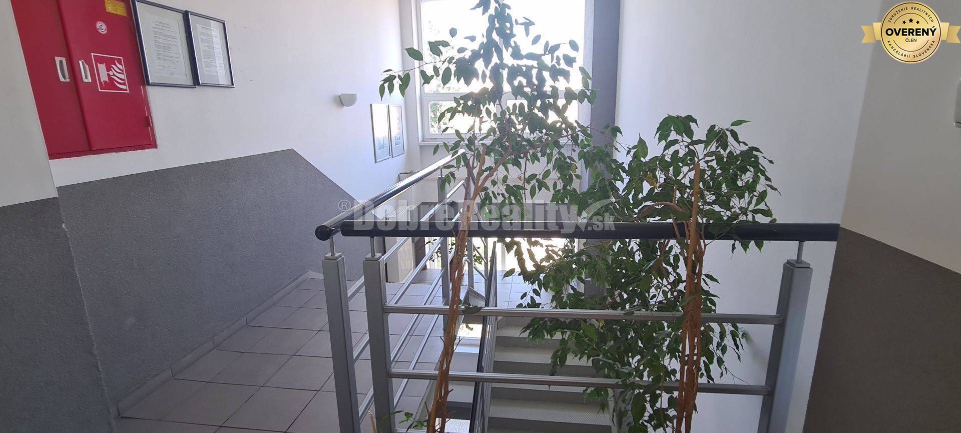 Dobré reality-na prenájom ako celok/2x klimatizované miestnosti, spolo