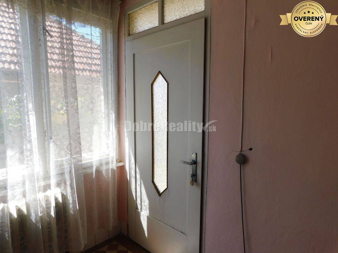 Ponúkame Vám na predaj 4-izb. rodinný dom vo Dvoroch nad Žitavou len 8