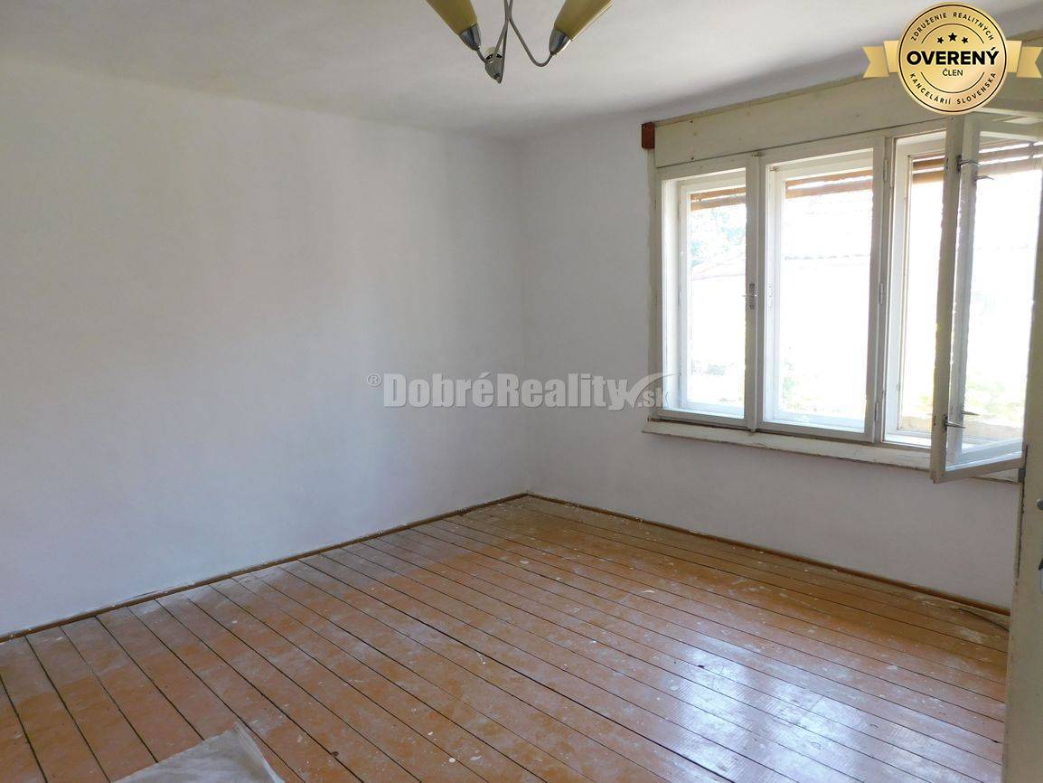 Ponúkame Vám na predaj 4-izb. rodinný dom vo Dvoroch nad Žitavou len 8