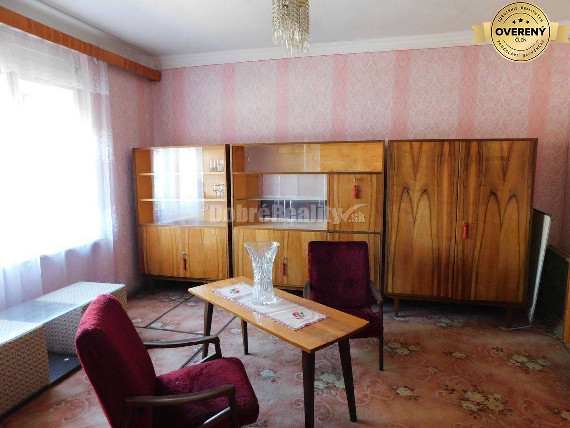 Ponúkame Vám na predaj 4-izb. rodinný dom vo Dvoroch nad Žitavou len 8